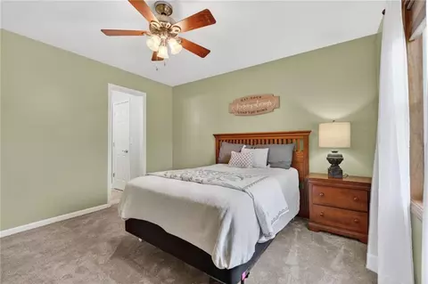 Bedroom - 905 Florence Ave, Raymore, MO 64083 photo 5 of 9