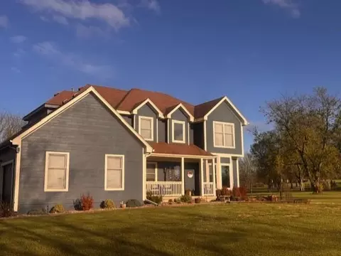 905 Florence Ave, Raymore, MO 64083