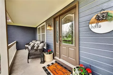 Exterior - 905 Florence Ave, Raymore, MO 64083 photo 6 of 12
