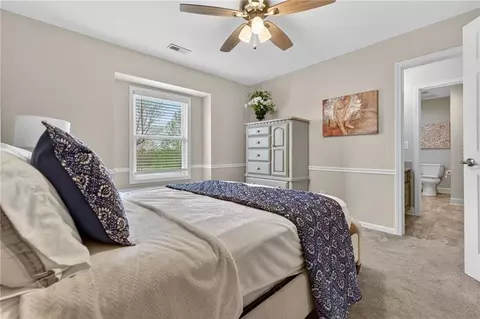 Bedroom - 905 Florence Ave, Raymore, MO 64083 photo 6 of 9