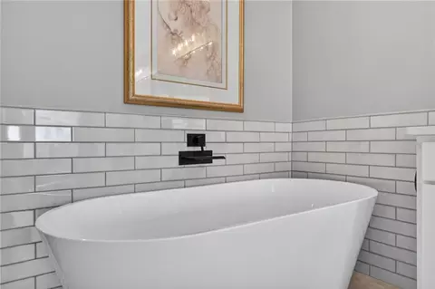 Bath - 905 Florence Ave, Raymore, MO 64083 photo 6 of 11