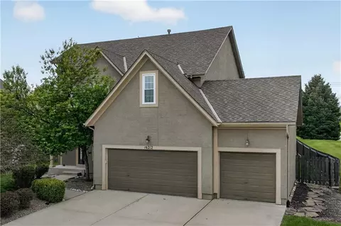 16212 S Bradley Dr, Olathe, KS 66062