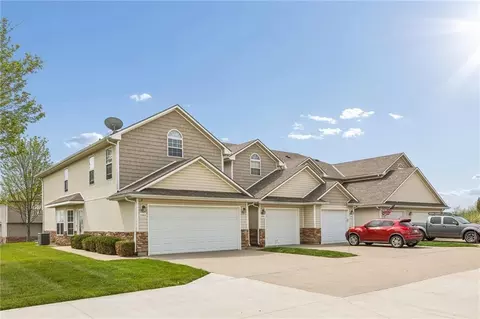 21032 Millridge St, Spring Hill, KS 66083