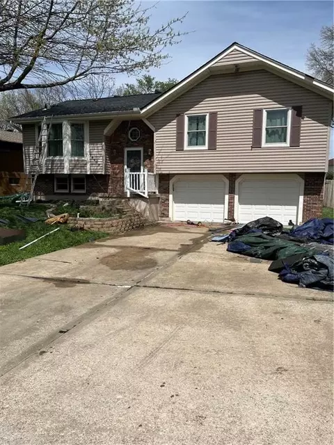 16403 Rebecca Ln, Belton, MO 64012