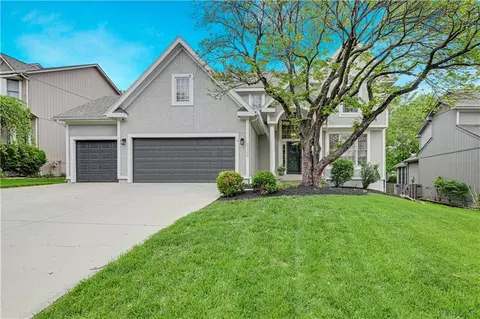 21528 W 99th St, Lenexa, KS 66220