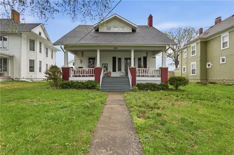 814 N Main St, Carrollton, MO 64633