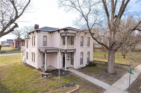 528 N 8th St, Saint Joseph, MO 64501