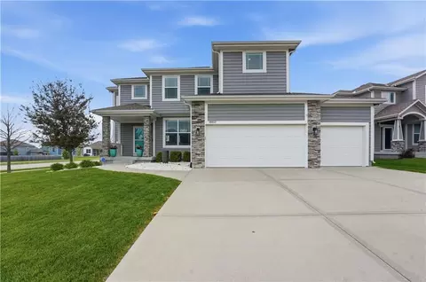 18933 W 168 Th St, Olathe, KS 66062