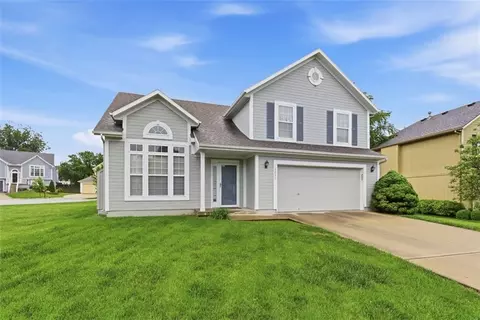 12057 S Troost St, Olathe, KS 66061