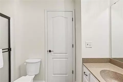 Bath - 8804 SE 1st St, Lees Summit, MO 64064 photo 10 of 10