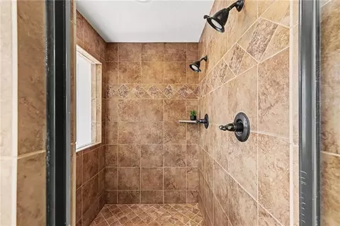 Bath - 8804 SE 1st St, Lees Summit, MO 64064 photo 6 of 10