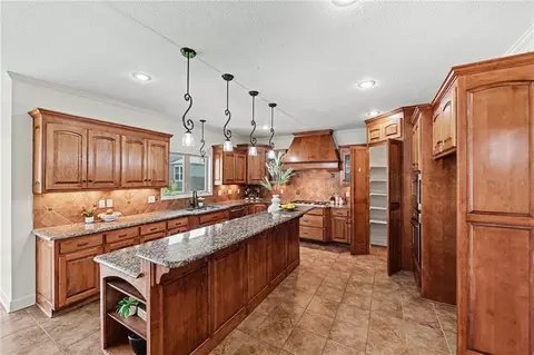 Kitchen - 8804 SE 1st St, Lees Summit, MO 64064 photo 3 of 3
