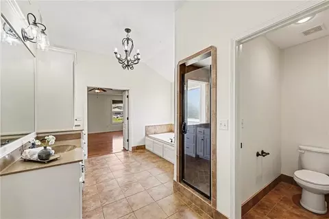 Bath - 8804 SE 1st St, Lees Summit, MO 64064 photo 5 of 10