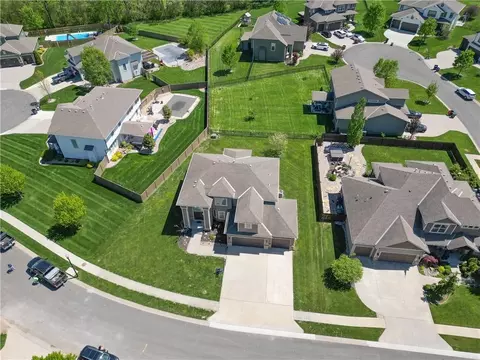 View/Area - 8804 SE 1st St, Lees Summit, MO 64064 photo 10 of 10