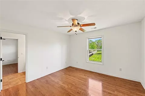 Bedroom - 8804 SE 1st St, Lees Summit, MO 64064 photo 6 of 8