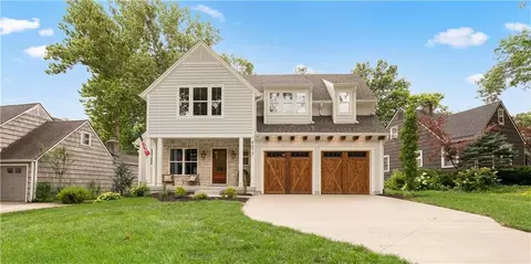 4617 W 72nd St, Prairie Village, KS 66208