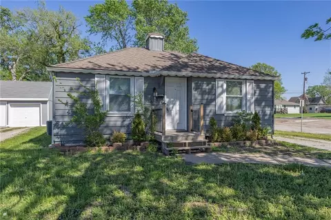 736 S Kansas Ave, Olathe, KS 66061