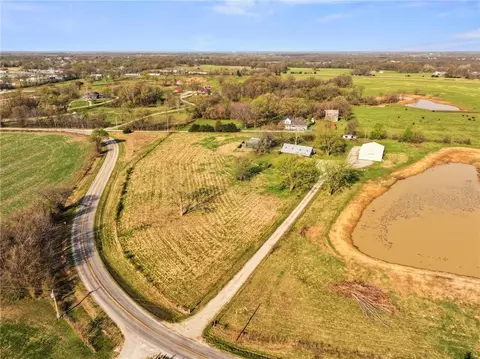 View/Area - 10059 B Hwy, Windsor, MO 65360 photo 1 of 3