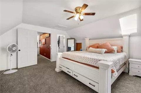 Bedroom - 10059 B Hwy, Windsor, MO 65360 photo 6 of 6
