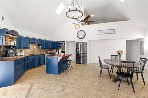 Kitchen - 10059 B Hwy, Windsor, MO 65360 photo 1 of 4