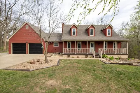 15181 Chinnereth Est, Savannah, MO 64485