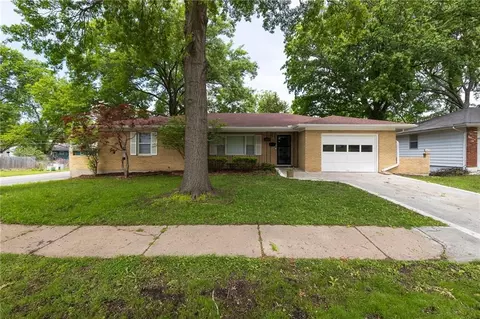 Exterior - 12800 E 49th St, Independence, MO 64055 photo 3 of 13