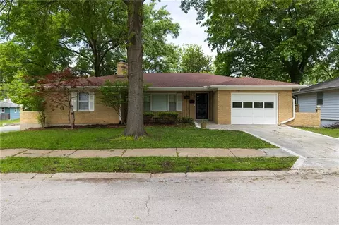 Exterior - 12800 E 49th St, Independence, MO 64055 photo 2 of 13