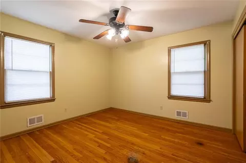 Bedroom - 12800 E 49th St, Independence, MO 64055 photo 3 of 7