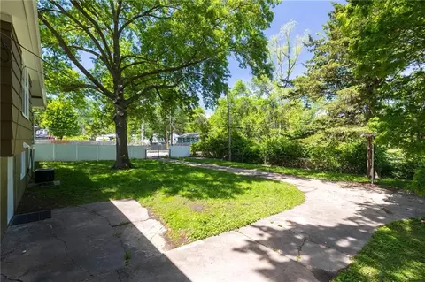 Exterior - 12800 E 49th St, Independence, MO 64055 photo 8 of 13