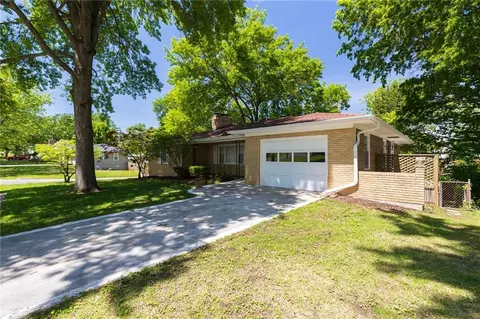 Exterior - 12800 E 49th St, Independence, MO 64055 photo 5 of 13