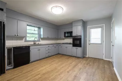 Kitchen - 12800 E 49th St, Independence, MO 64055 photo 1 of 5