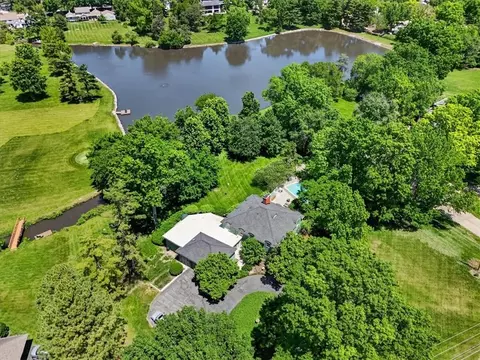 3600 W 89th St, Leawood, KS 66206