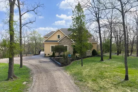 25080 State Ave, Tonganoxie, KS 66086