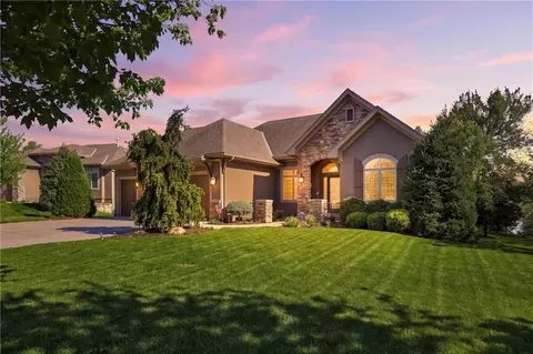 24087 W 121st Ter, Olathe, KS 66062