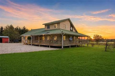 5683 Botkin Rd, Blue Mound, KS 66010