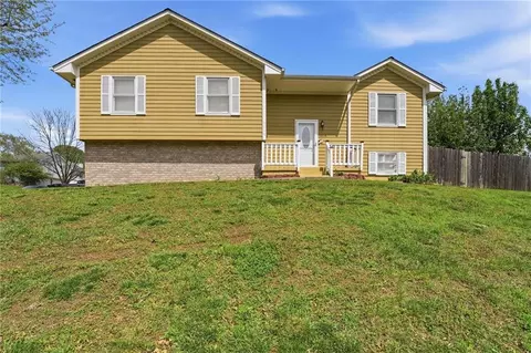 1117 N Ponca Dr, Independence, MO 64056