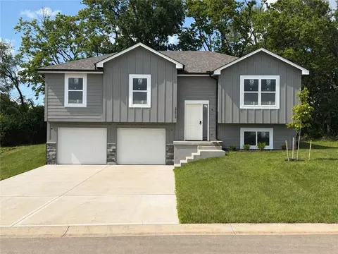 21012 E 6th Ter, Independence, MO 64056