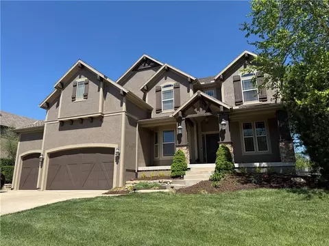 11562 S Carbondale St, Olathe, KS 66061