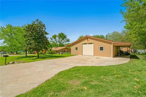 Exterior - 2804 E 174th St, Belton, MO 64012 photo 14 of 14