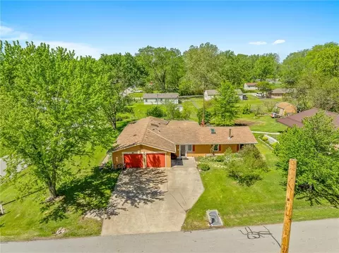 View/Area - 2804 E 174th St, Belton, MO 64012 photo 1 of 6