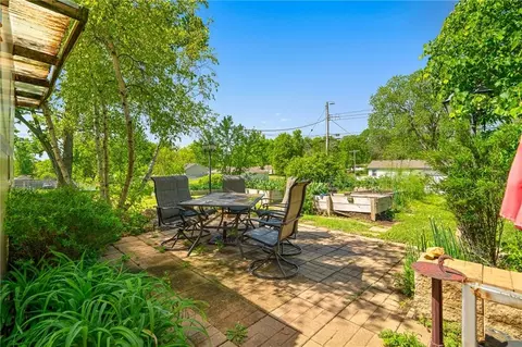 Exterior - 2804 E 174th St, Belton, MO 64012 photo 6 of 14