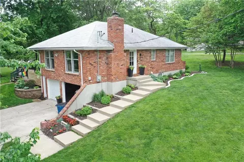 1505 NE 70th Ter, Kansas City, MO 64118