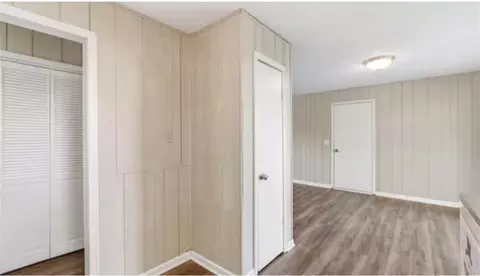 Entry Way - 311 E Hatten St, Drexel, MO 64742 photo 1 of 1