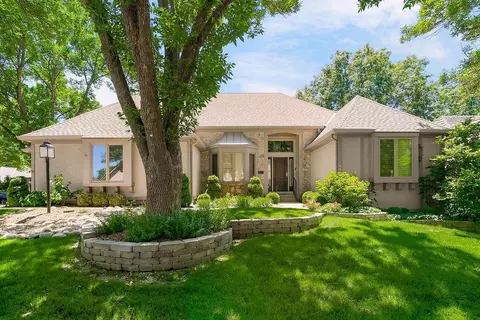4441 W 124th Ter, Leawood, KS 66209