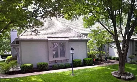 4441 W 124th Ter, Leawood, KS 66209