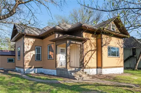 903 S Grand Ave, Sedalia, MO 65301