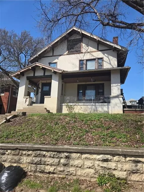 2515 Francis St, Saint Joseph, MO 64501