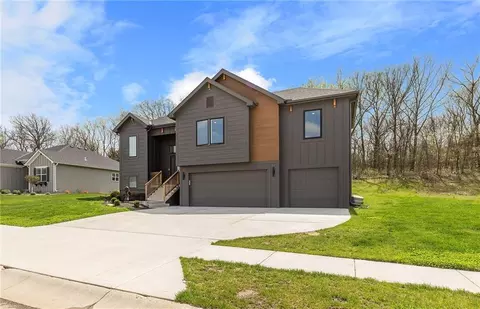 16795 NW 124 St, Platte City, MO 64079
