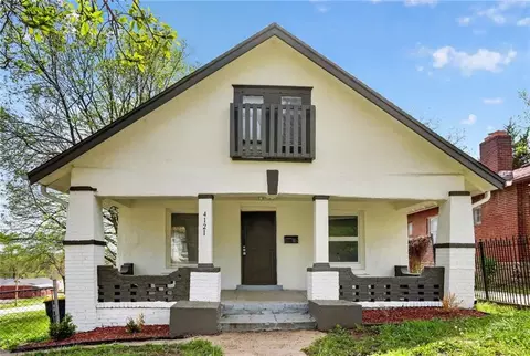 4121 E 56th St, Kansas City, MO 64130