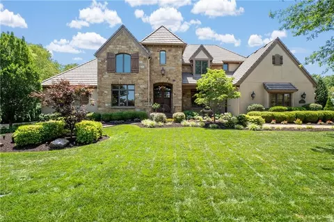 3701 W 140th St, Leawood, KS 66224